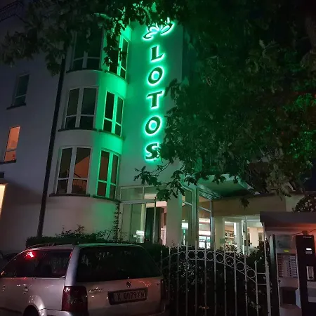 лотос Китен