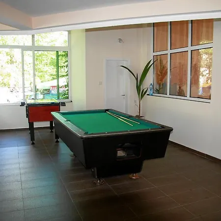 Hotel Lotos 2*