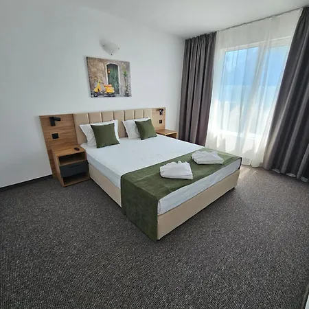 Хотел лотос Китен