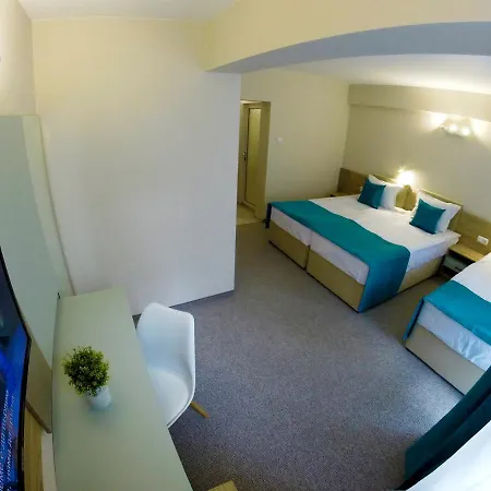 Хотел лотос